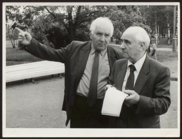 m k anikushin i v a petrov 1983
