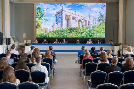 «Успешные практики благоустройства». Преподаватель Академии Штиглица стал участником круглого стола на площадке ВДНХ в Москве