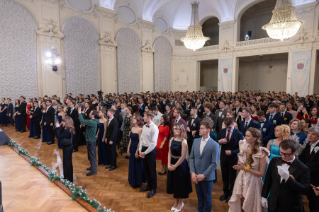 Студенты Академии Штиглица стали участниками Губернаторского новогоднего бала