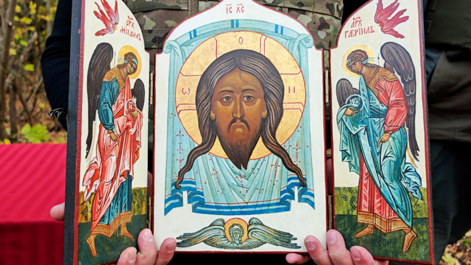 Состоялась передача полковой иконы, созданной студентами Академии им. А. Л. Штиглица